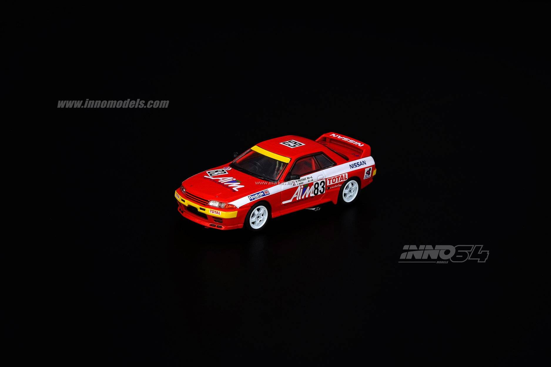 INNO MODELS INNO64 1/64 NISSAN SKYLINE GT-R BNR32 #83 AIM