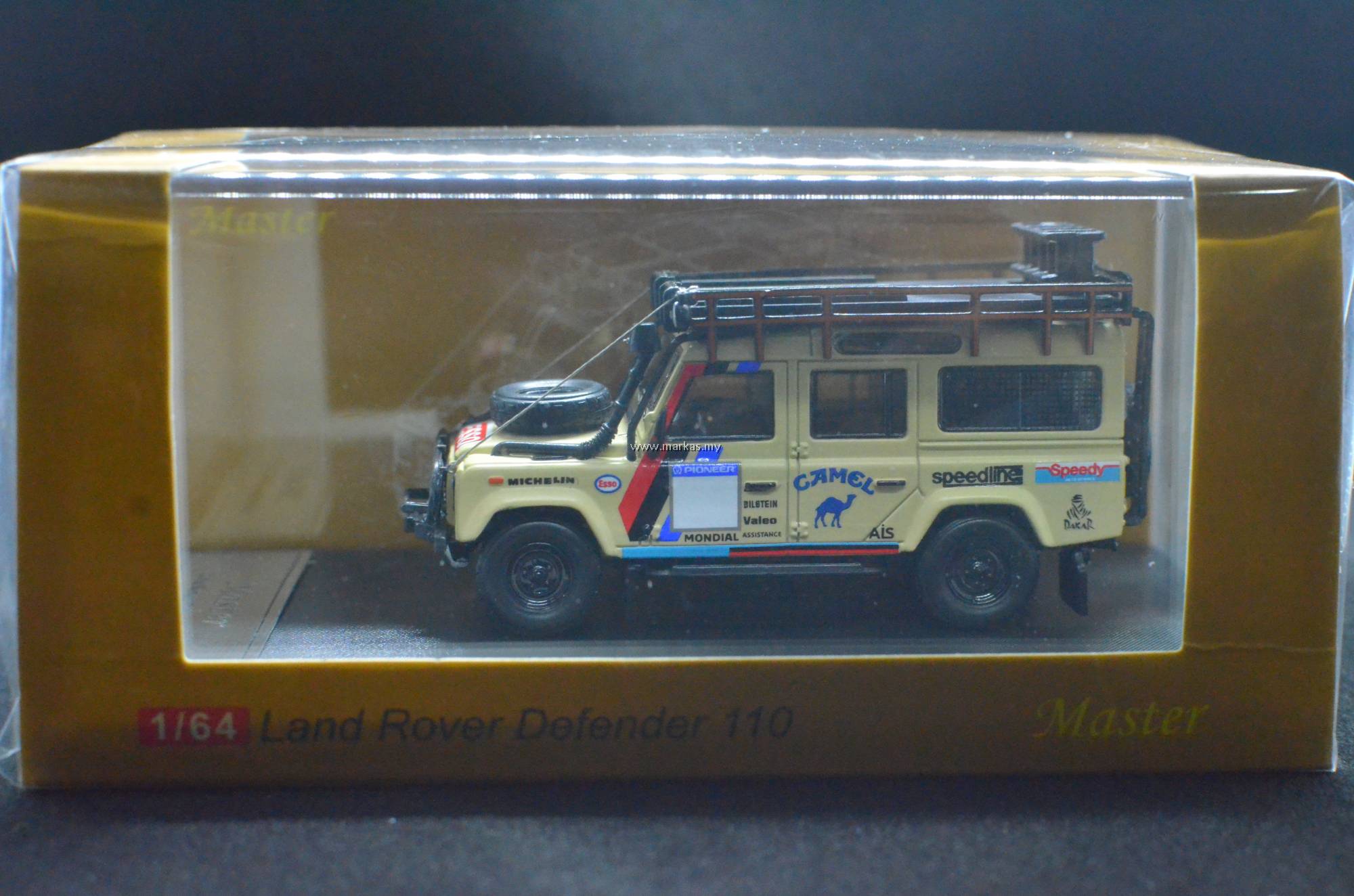 Master 1/64 Land Rover Defender 110 Camel Cup - Miniature Moulée - Gulf