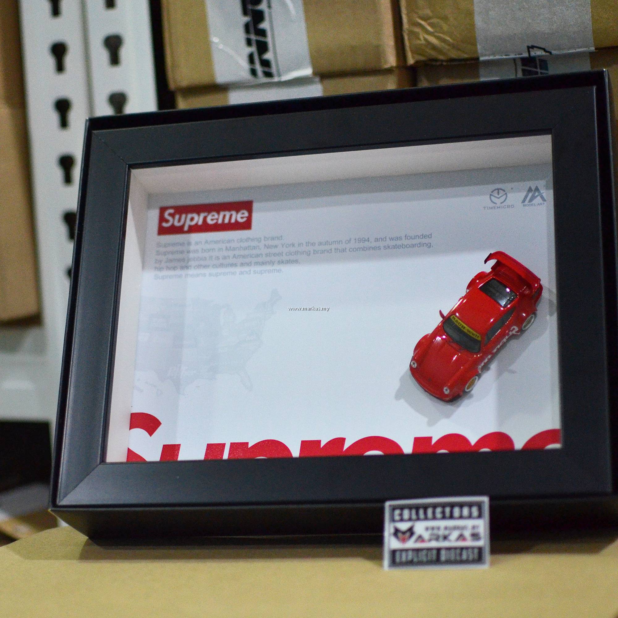 TIME MICRO 1/64 PORSCHE RWB 964 SUPREME RED WITH FRAME