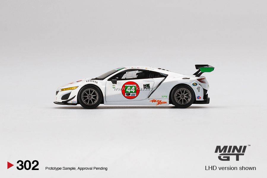 MINI GT 1/64 #302 ACURA NSX GT3 EVO #44 MAGNUS RACING 2021